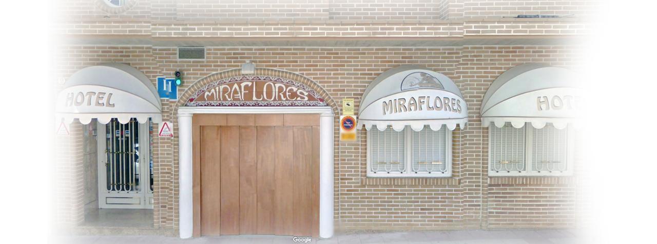 אלקובנדס Hotel Miraflores מראה חיצוני תמונה